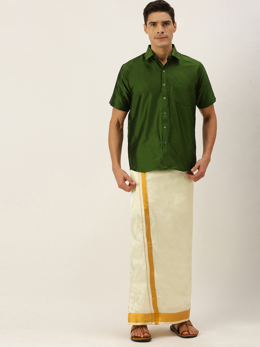 

THANGAMAGAN Men Green & Off White Shirt with Dhoti Pants