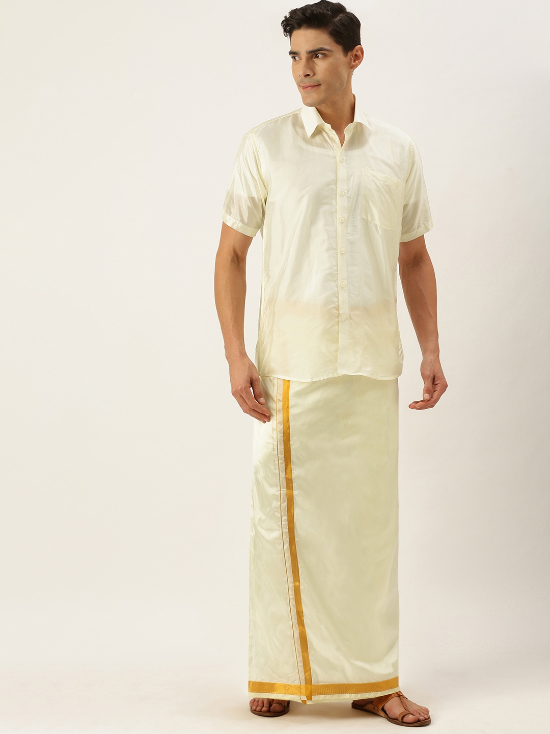 

THANGAMAGAN Men Beige Solid Shirt with Vesthi