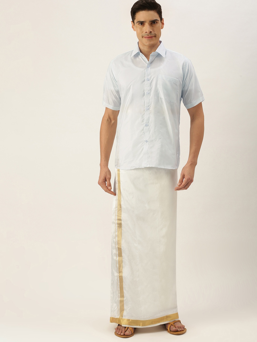 

THANGAMAGAN Men Blue & Off White Solid Shirt with Vesthi
