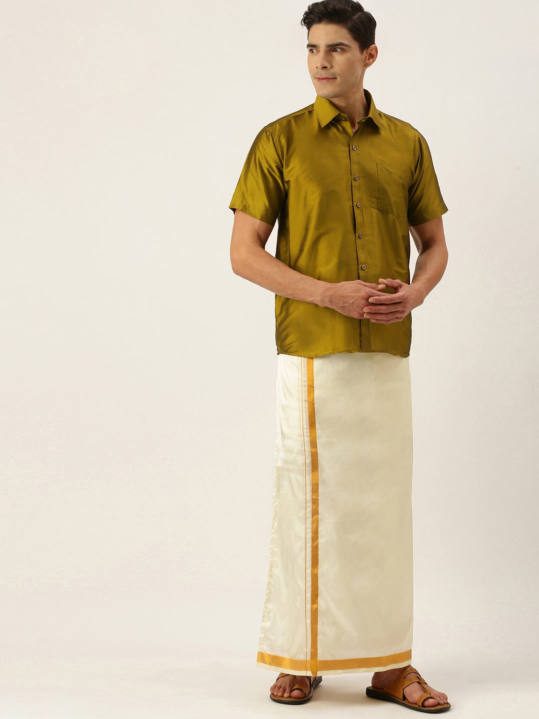 

THANGAMAGAN Men Olive Green & Off White Solid Shirt with Vesthi