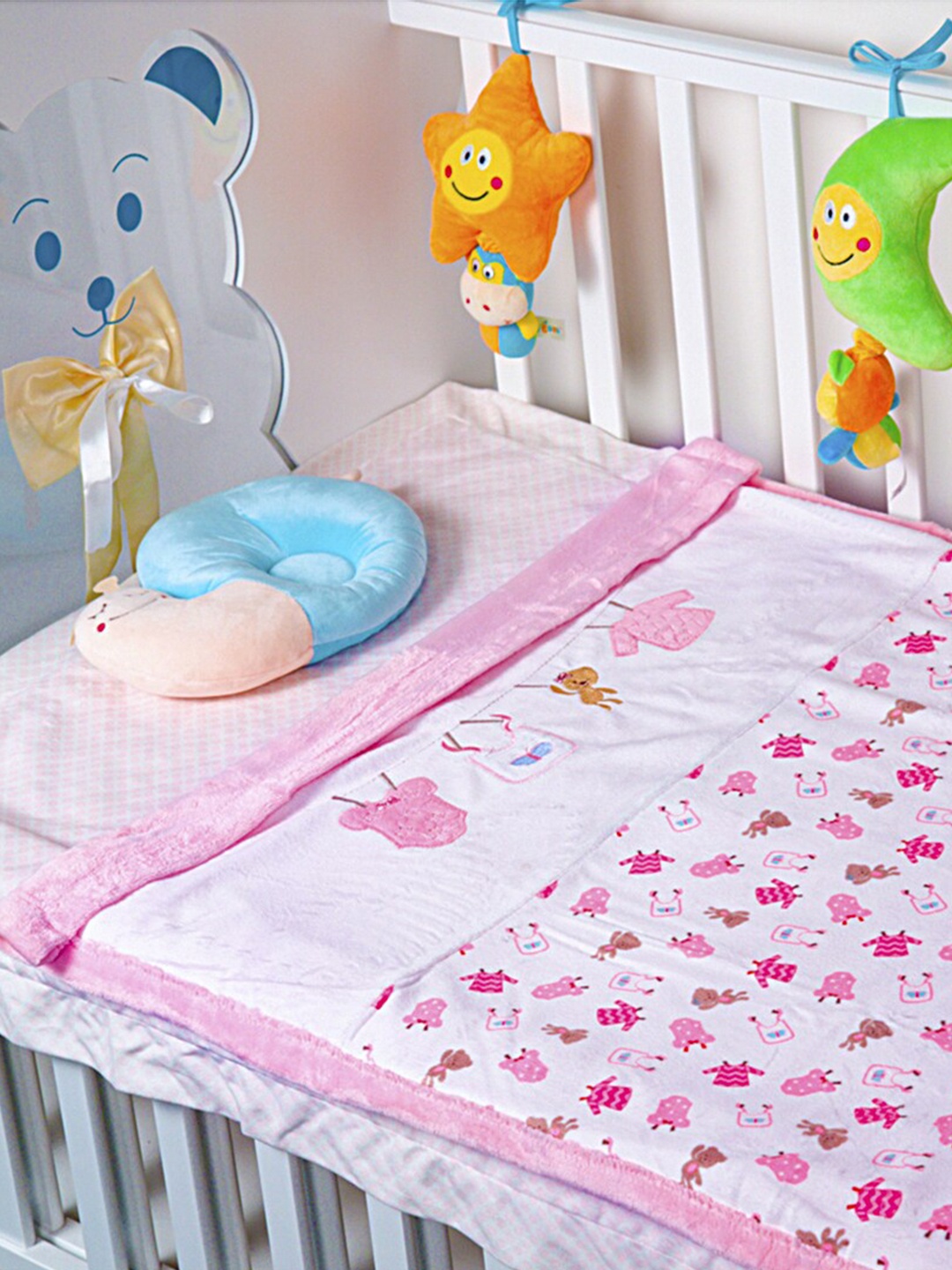 

Baby Moo Infants Pink & White Cartoon Characters Mild Winter 210 GSM Single Bed Blanket