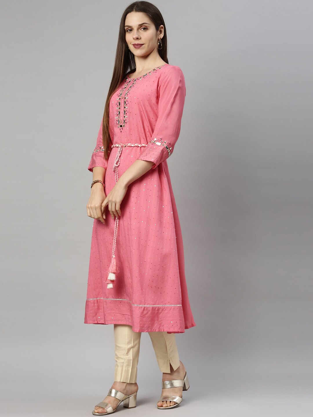 

Neerus Women Pink Geometric Embroidered Mirror Work Kurta
