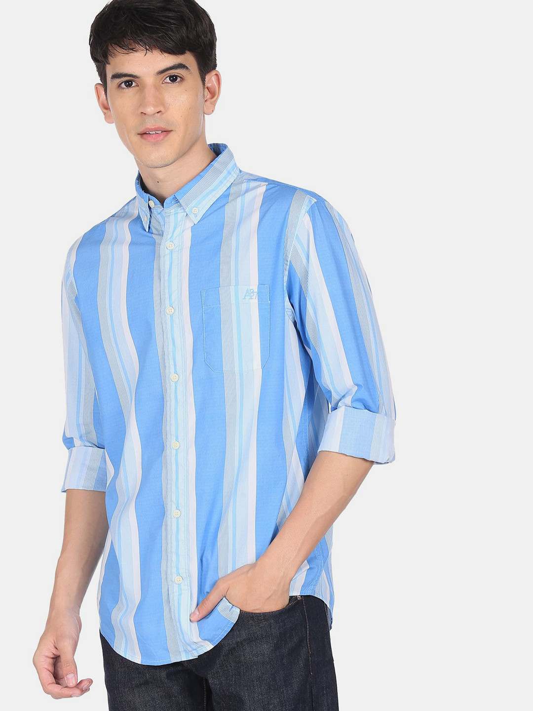

Aeropostale Men Blue Opaque Striped Casual Shirt