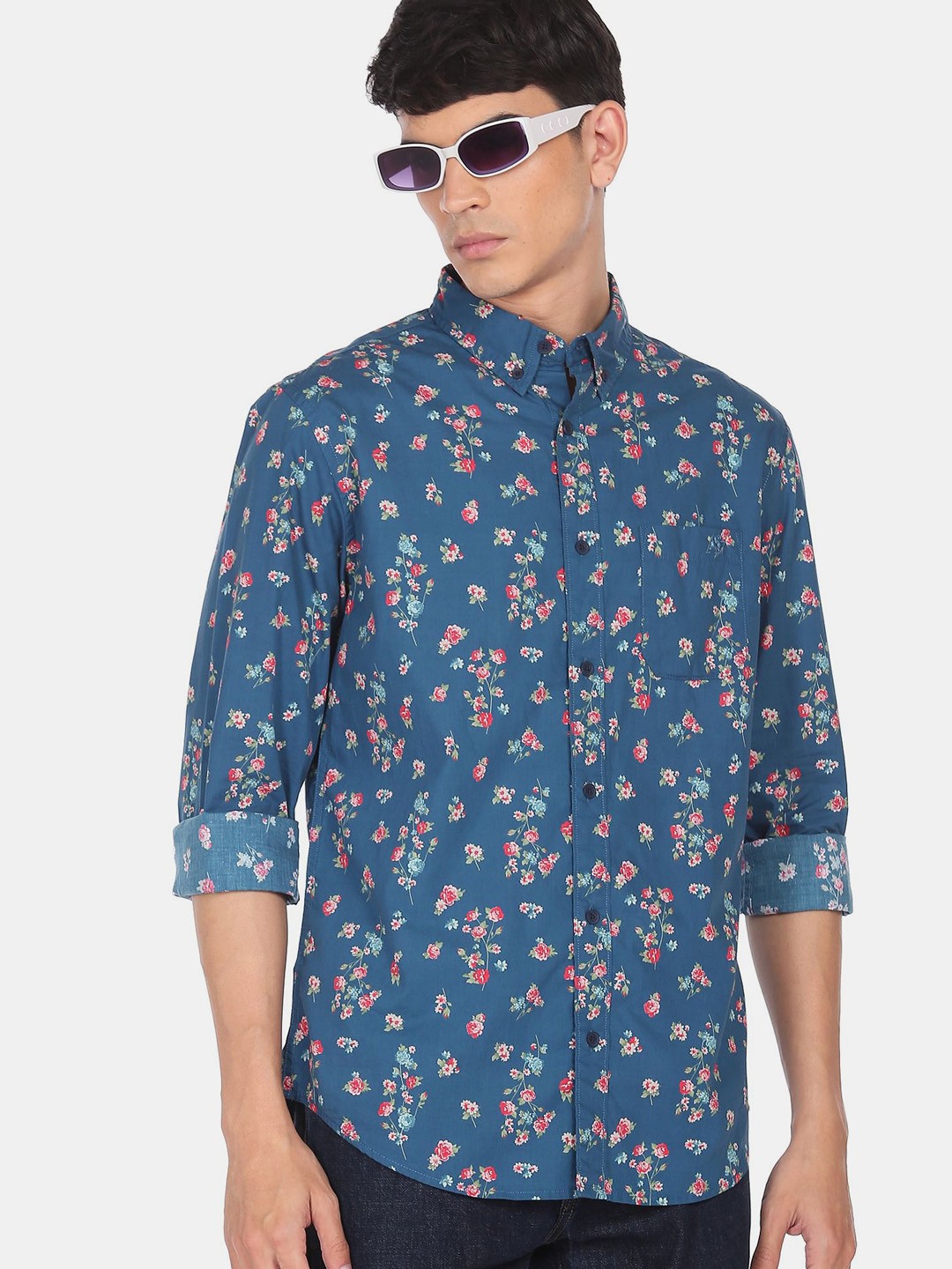 

Aeropostale Men Blue Floral Opaque Printed Casual Shirt
