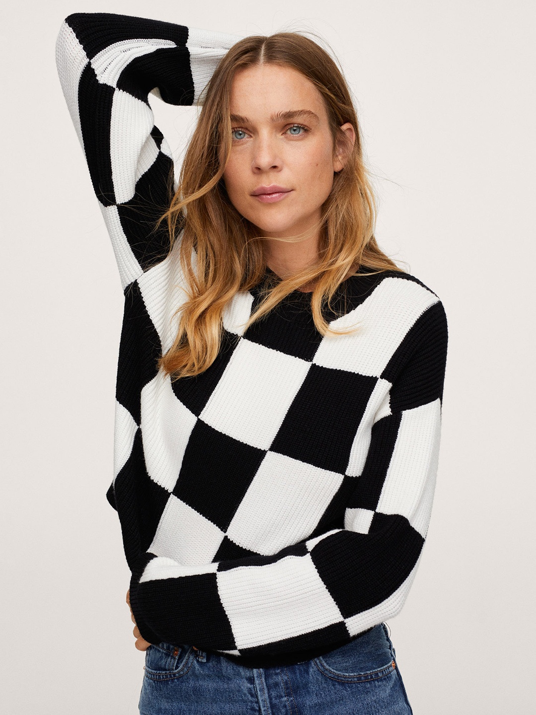 

MANGO Women White & Black Checked Pullover