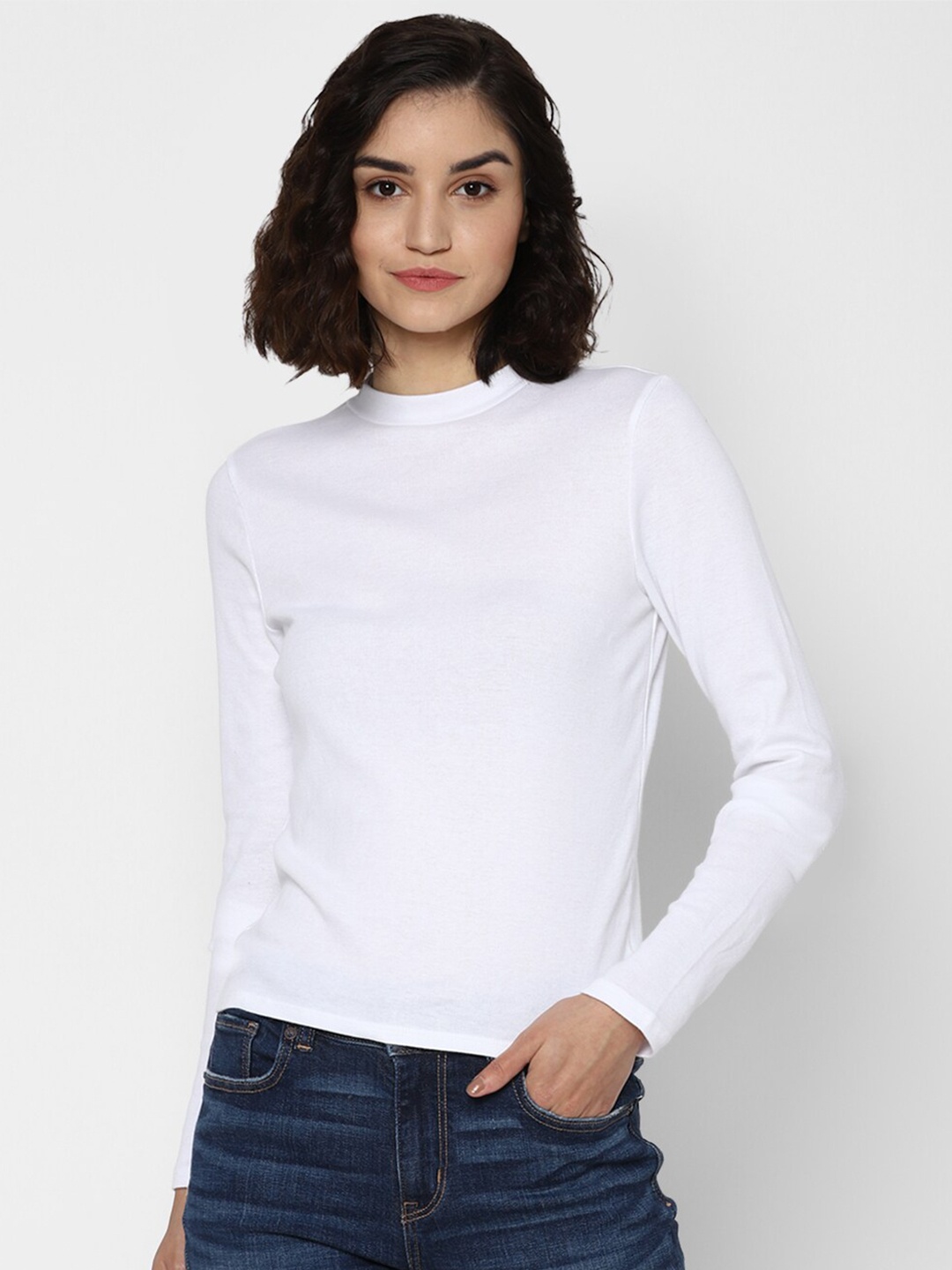 

AMERICAN EAGLE OUTFITTERS Women White High Neck T-shirt