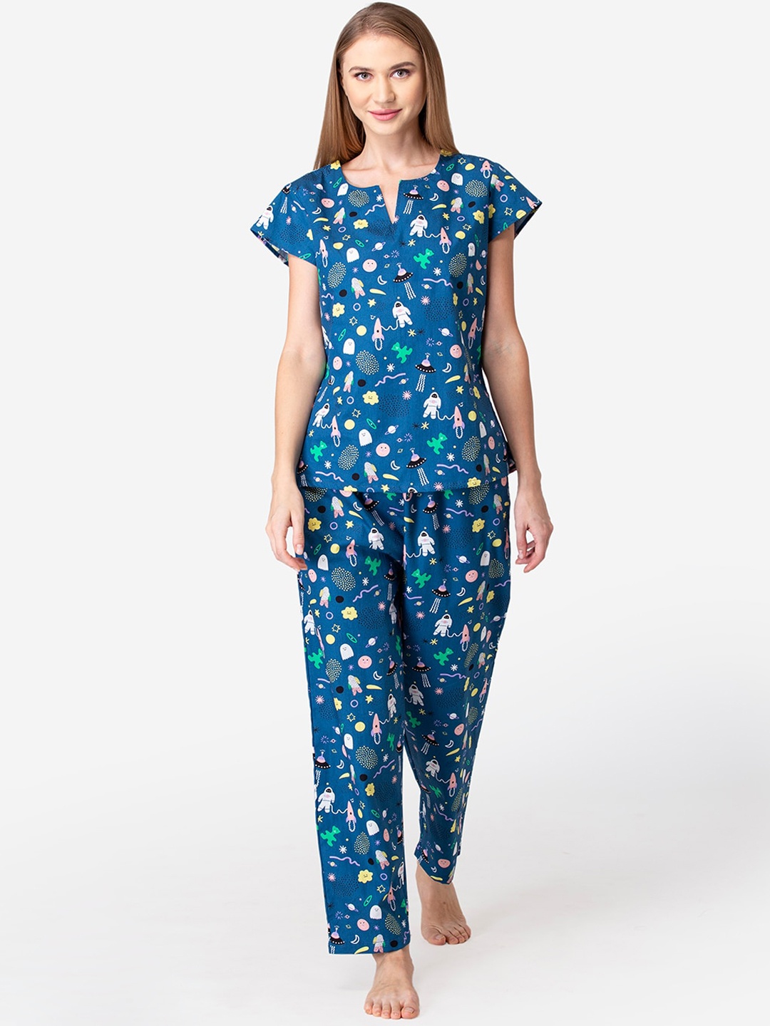 

Fluffalump Women Blue & White Printed Pure Cotton Night suit