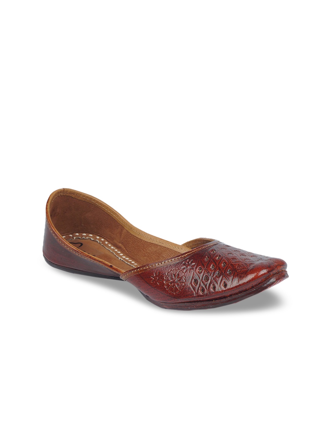 

The Desi Dulhan Women Brown Ethnic Mojaris with Laser Cuts Flats