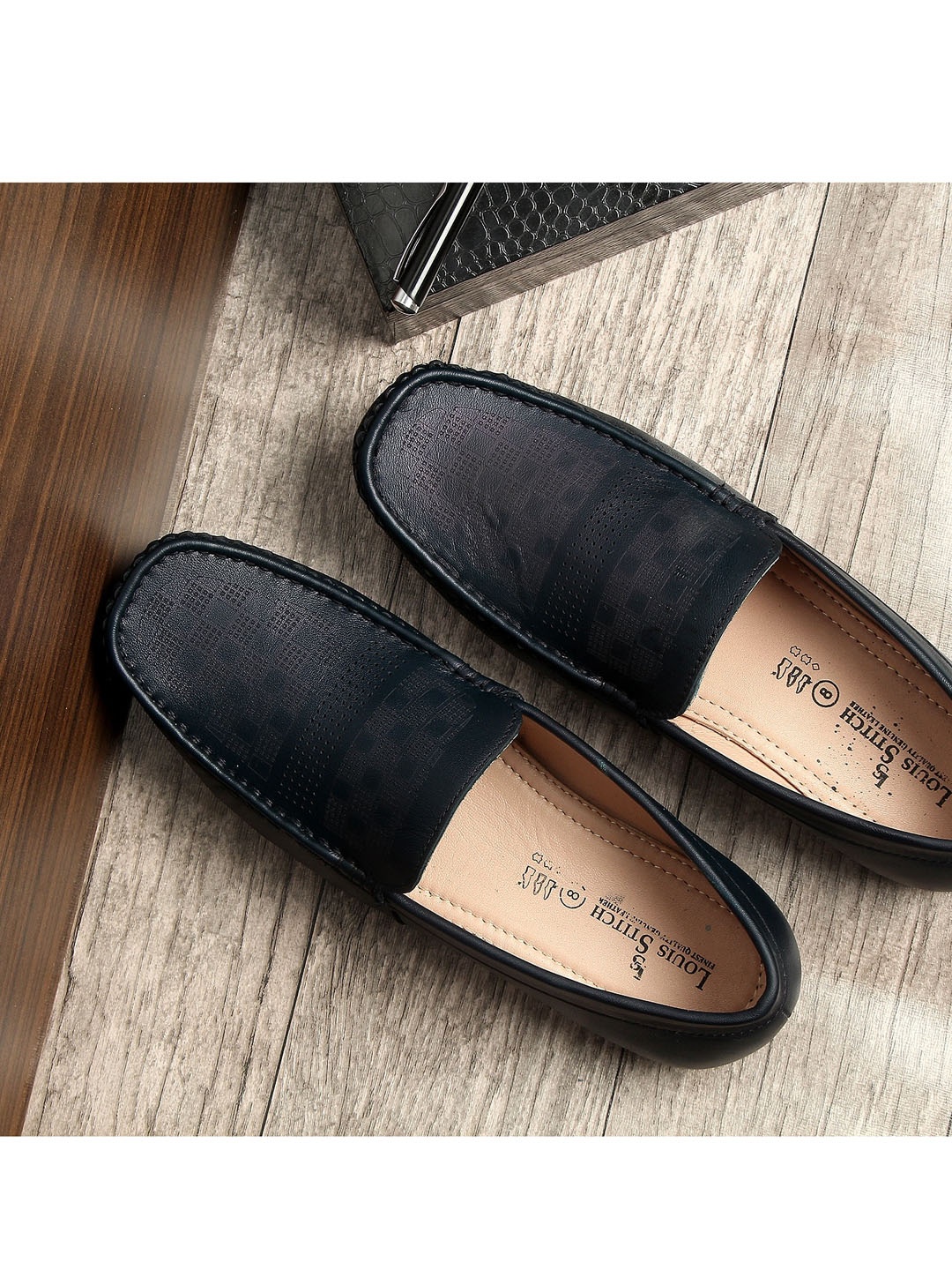 

LOUIS STITCH Men Navy Blue Leather Loafers