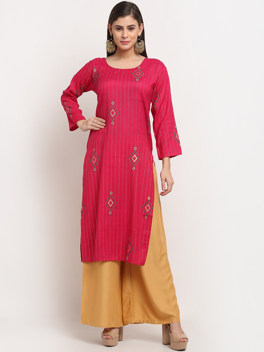 

GRACIT Women Pink Ethnic Motifs Yoke Design Thread Work Floral Kurta