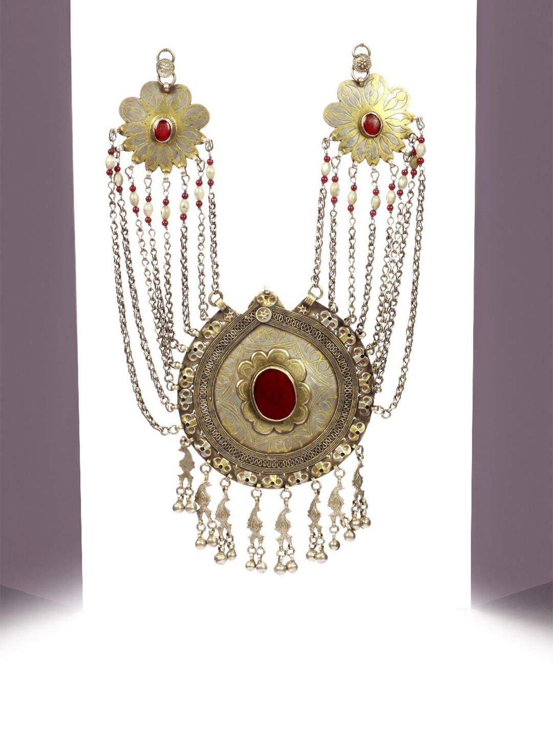 

SANGEETA BOOCHRA Gold-Toned & Silver-Toned Real Stones Studded Gold-Plated Necklace