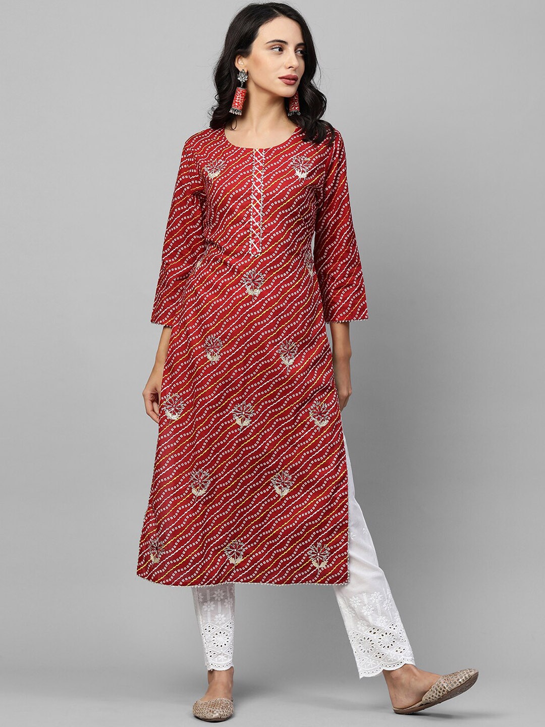 

FASHOR Women Red Bandhani Embroidered Kurta