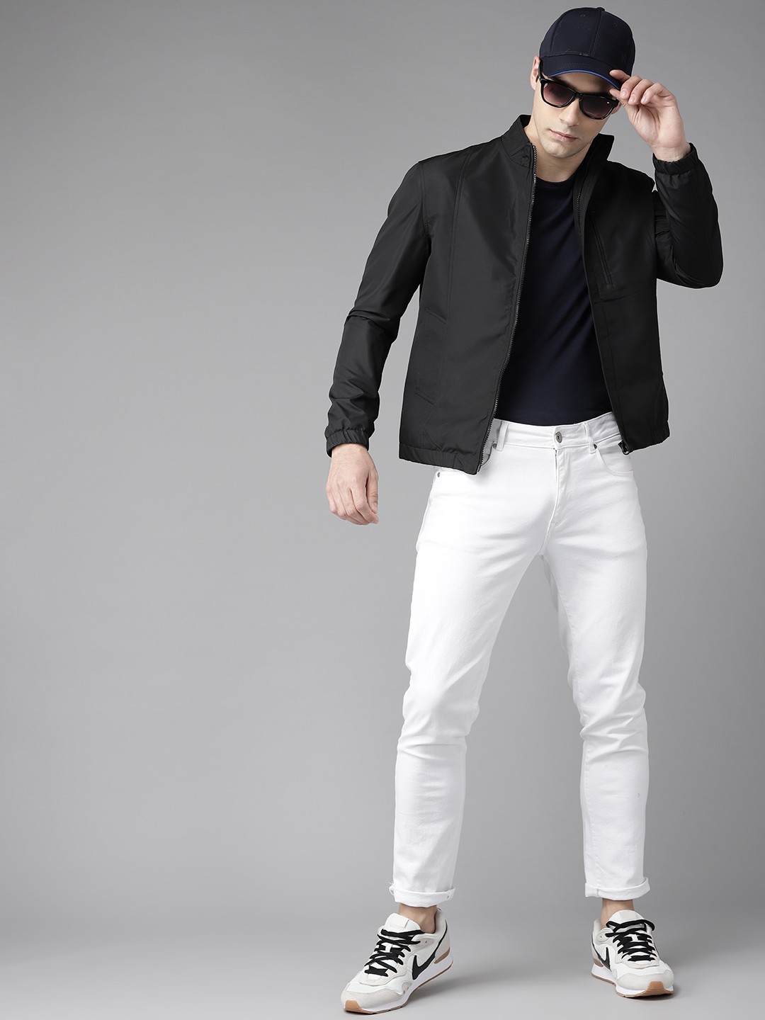 

Blackberrys Men Black Slim Fit Tailored Jacket