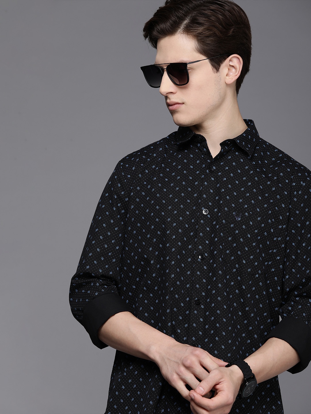 

Allen Solly Men Navy Blue Printed Modern Slim Fit Pure Cotton Casual Shirt