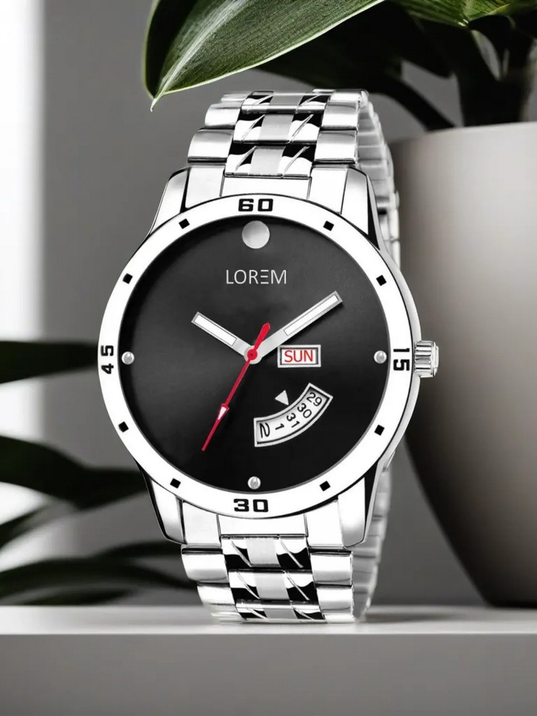 

LOREM Men Black Dial & Silver Toned Stainless Steel Straps Analogue Watch LR104