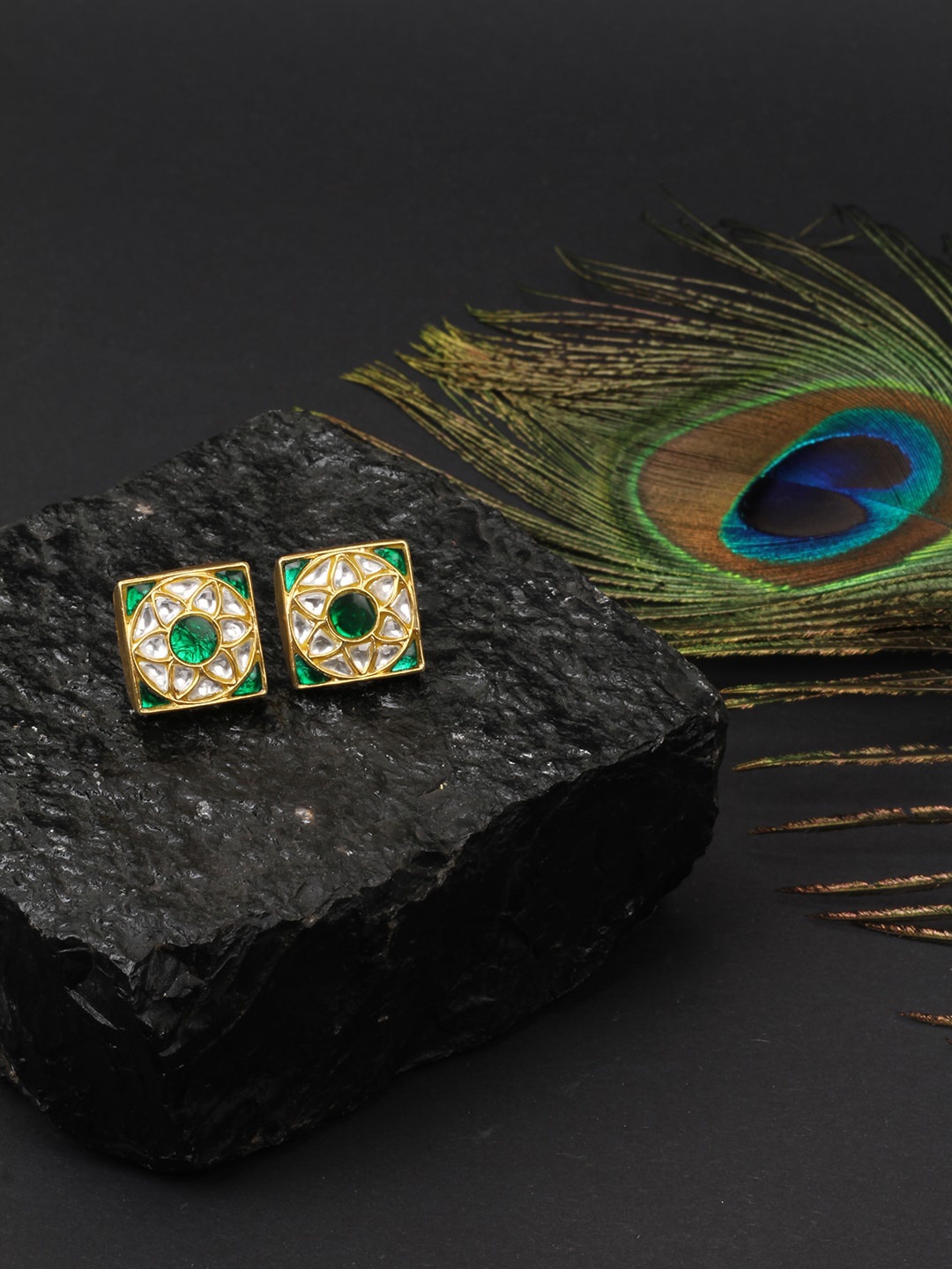 

SANGEETA BOOCHRA Gold-Toned Square Studs Earrings