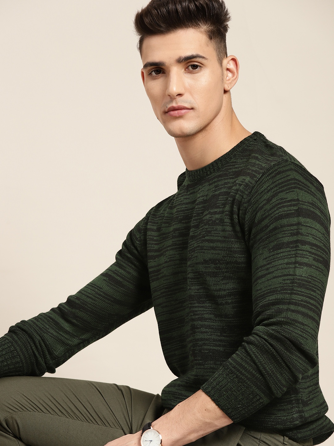 

INVICTUS Men Olive Green & Black Abstract Self-Design Acrylic Pullover Sweater