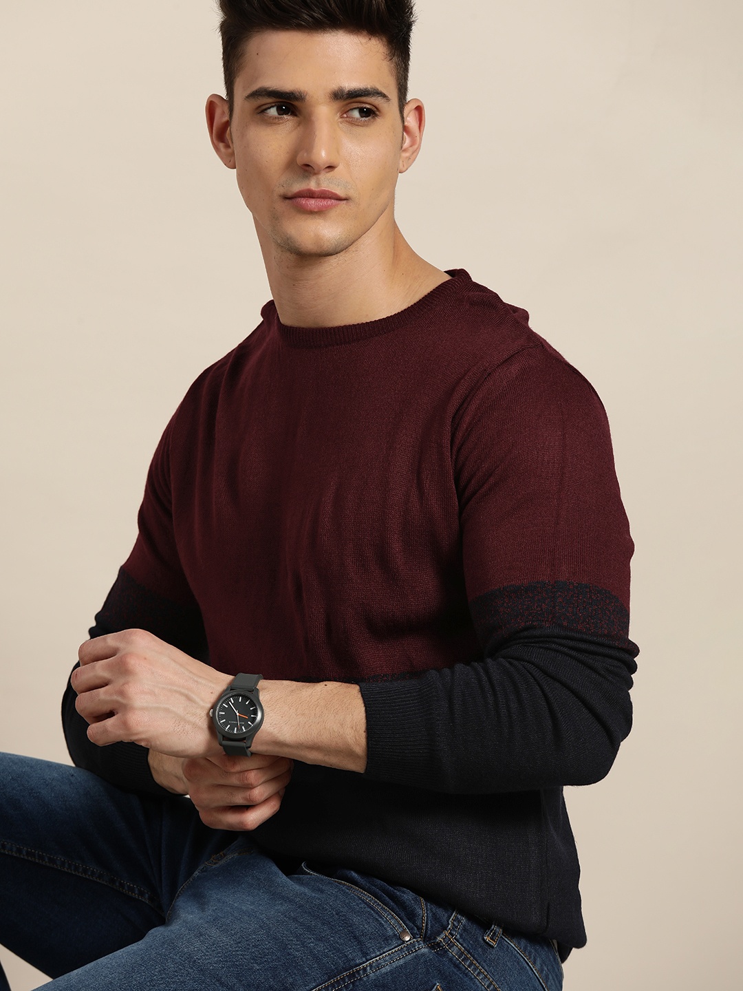 

INVICTUS Men Maroon & Navy Blue Acrylic Colourblocked Pullover