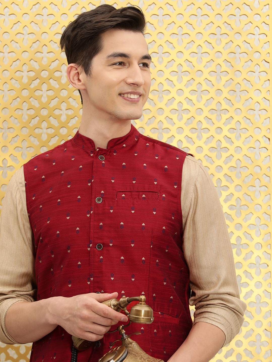 

Ode by House of Pataudi Men Red Woven-Design Nehru Jacket