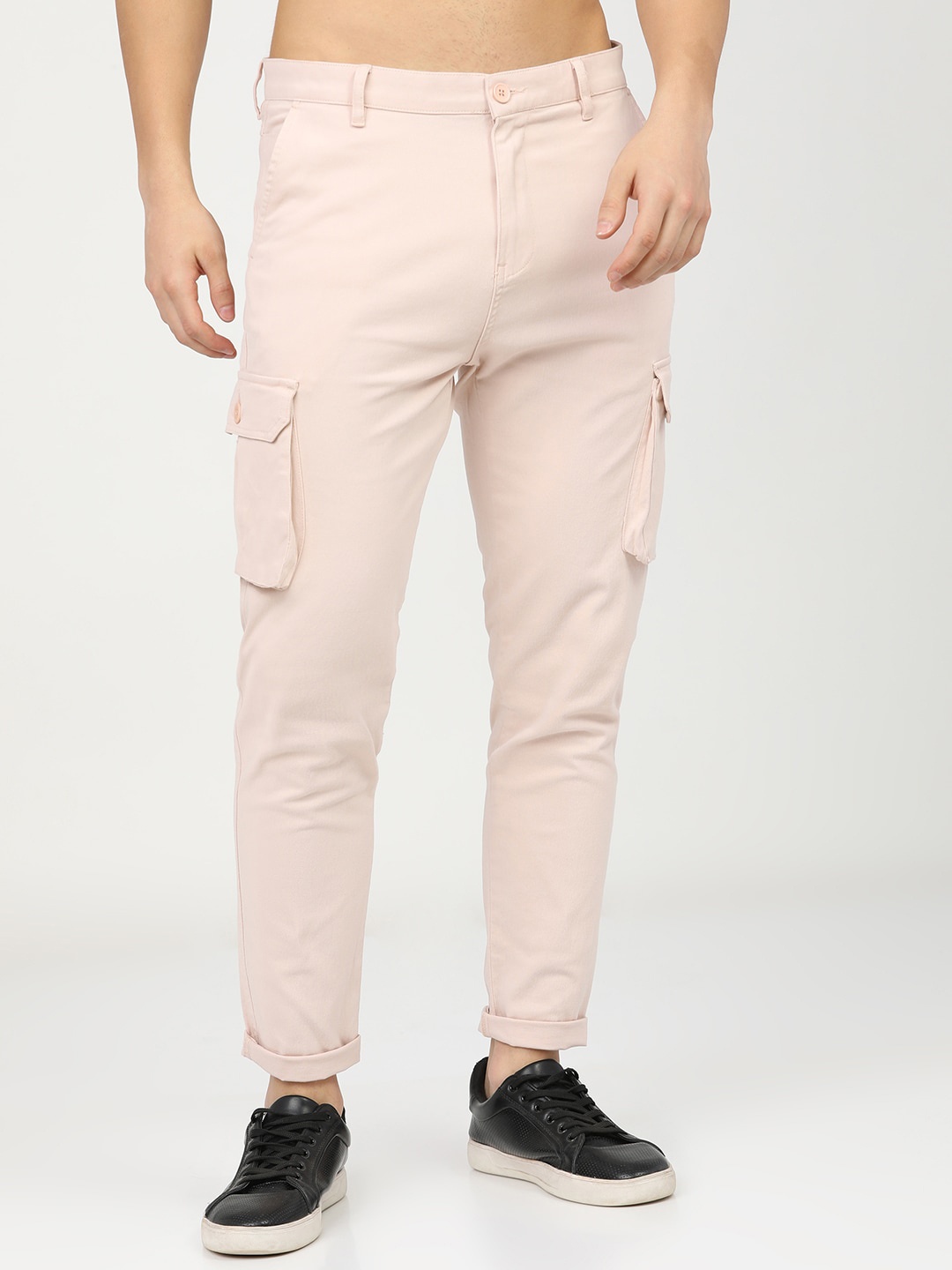 

HIGHLANDER Men Pink Slim Fit Easy Wash Cargos Trousers
