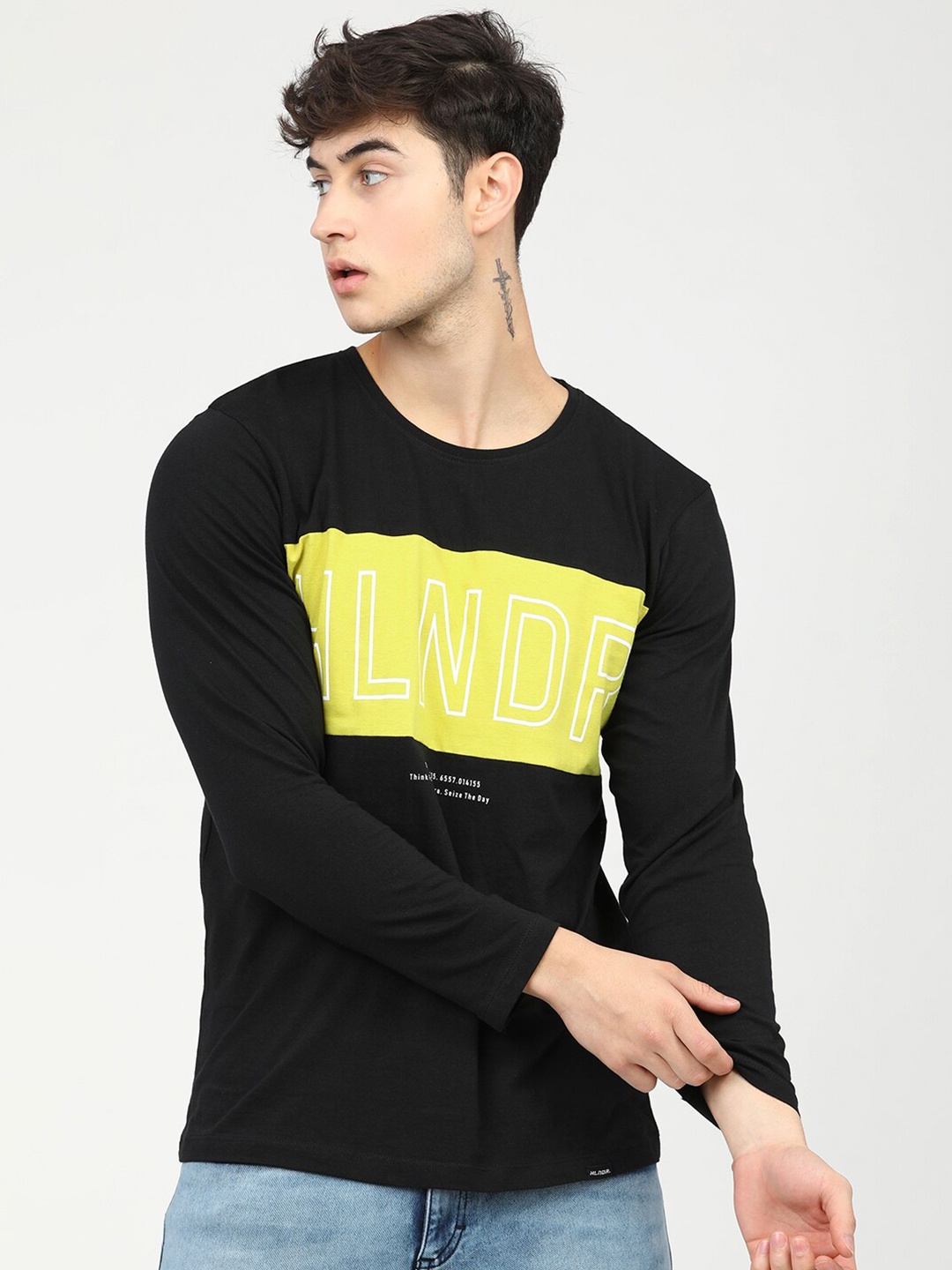 

HIGHLANDER Men Lime Green Typography Printed Slim Fit T-shirt