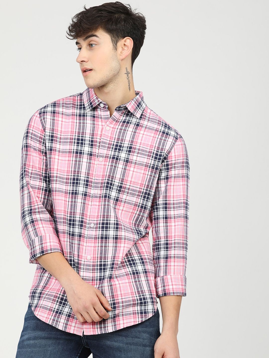 

HIGHLANDER Men Pink & Navy Blue Slim Fit Opaque Checked Cotton Casual Shirt