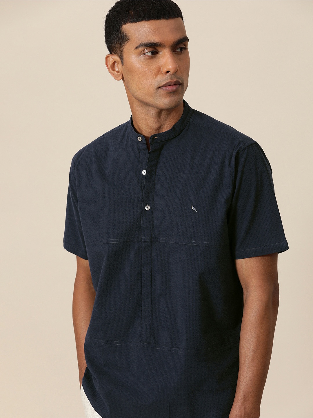 

Mr Bowerbird Men Navy Blue Liberal Fit Solid Seersucker Casual Shirt