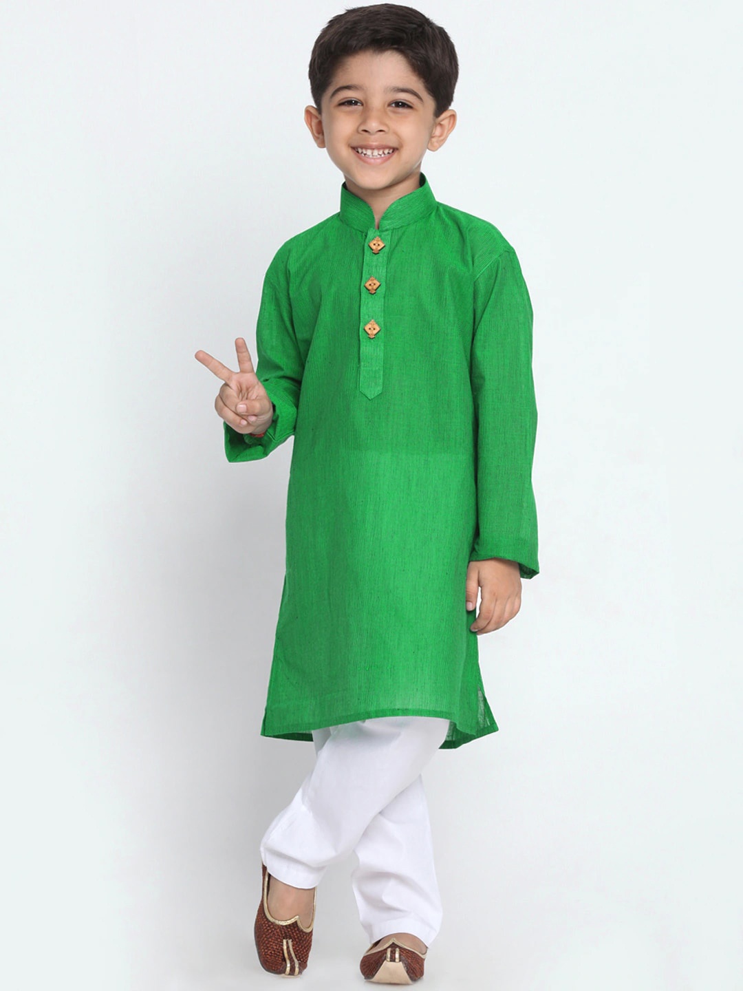 

JBN Creation Boys Green Regular Pure Cotton Kurta with Trousers
