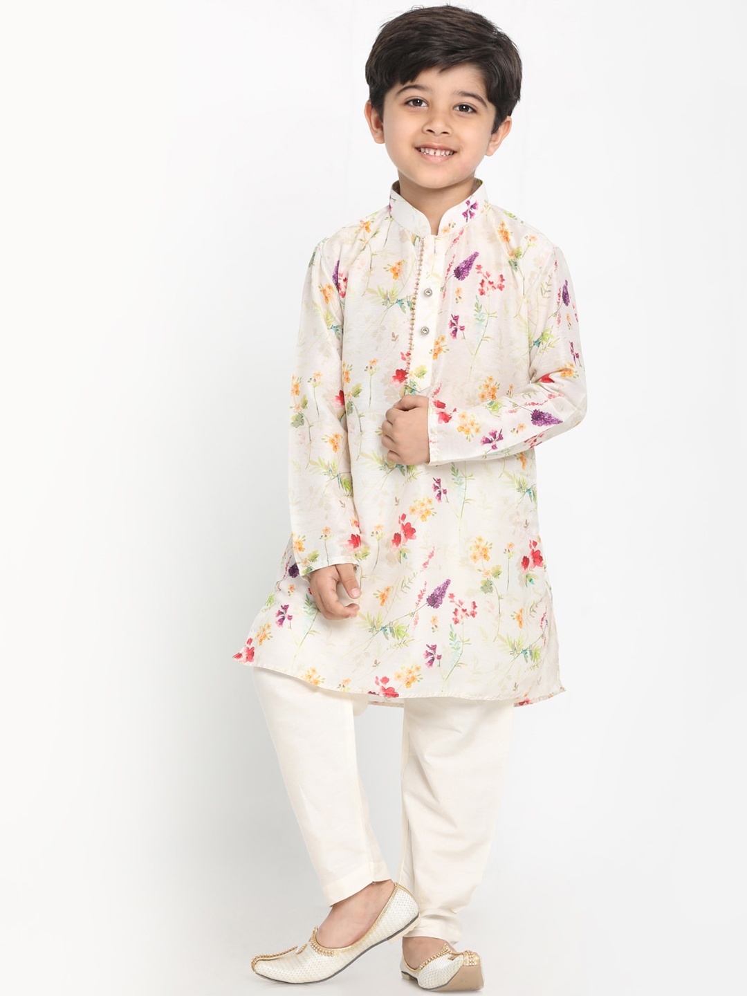 

JBN Creation Boys Cream-Coloured Floral Digital Printed Regular Kurta with Pyjamas