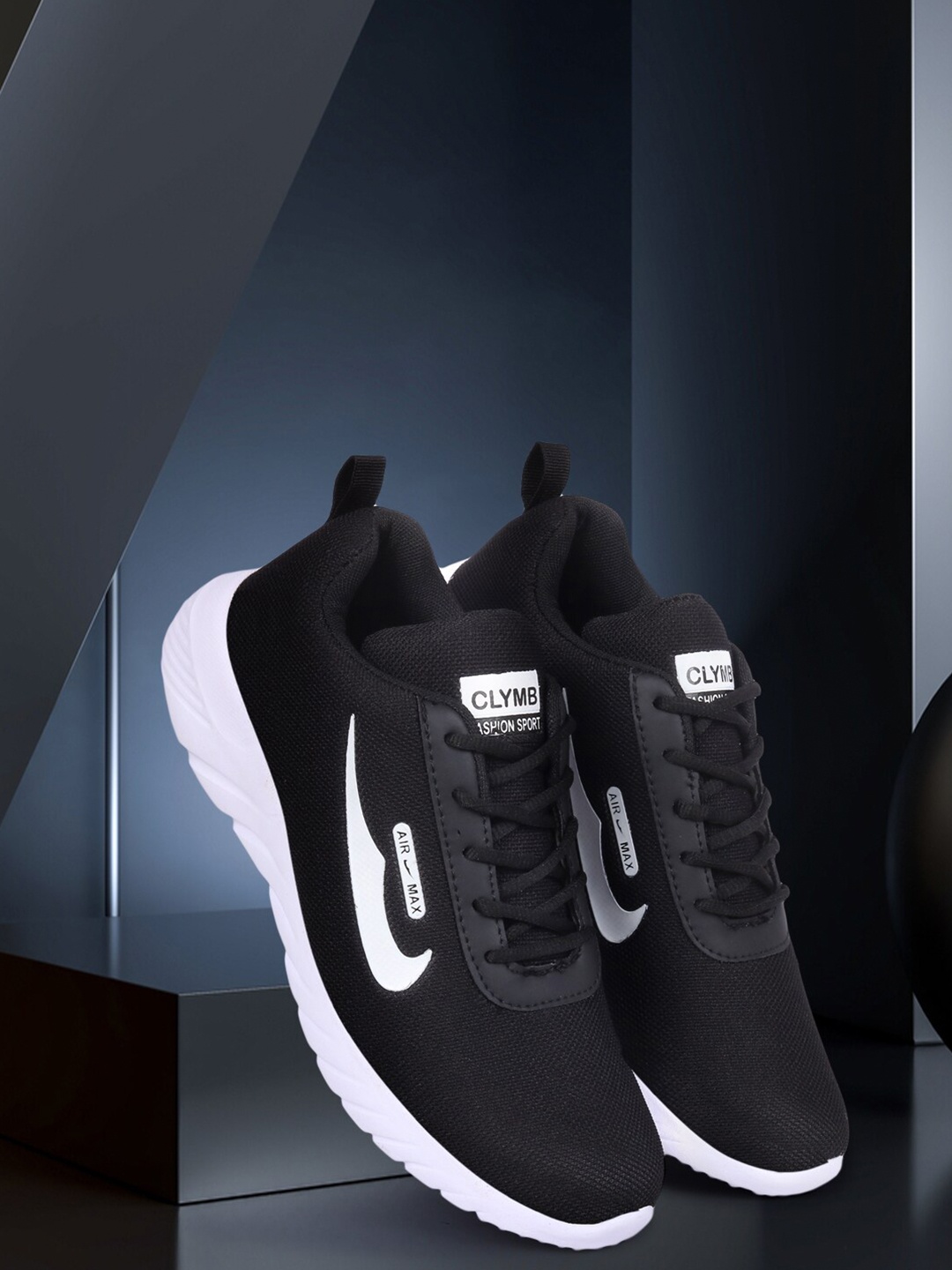 

CLYMB Men Black Running Shoes