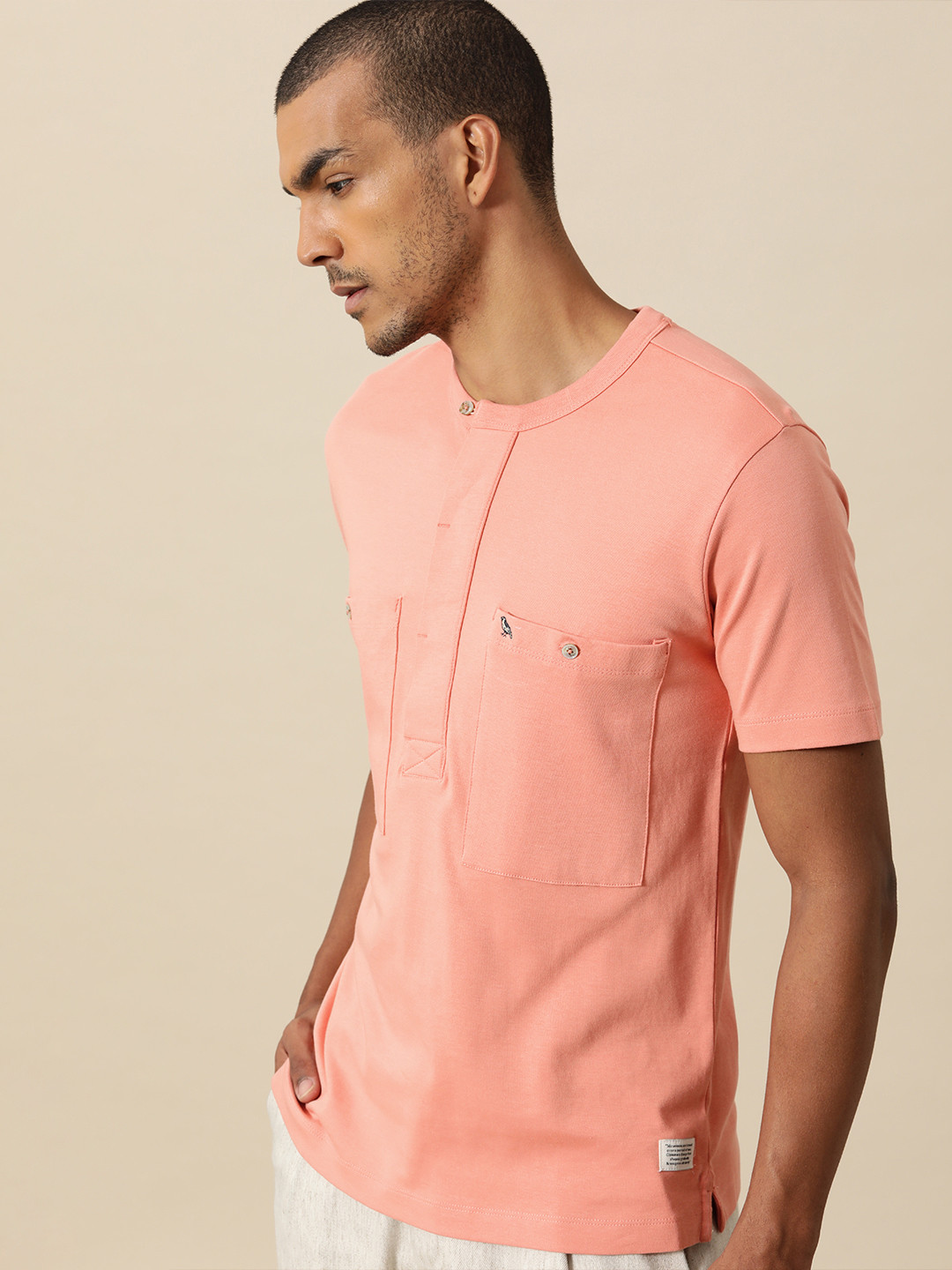 

Mr Bowerbird Men Rose Solid Pure Cotton T-shirt