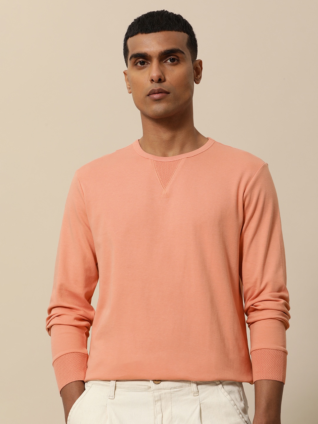 

Mr Bowerbird Men Peach-Coloured Regular Fit Pure Cotton V Patch T-shirt
