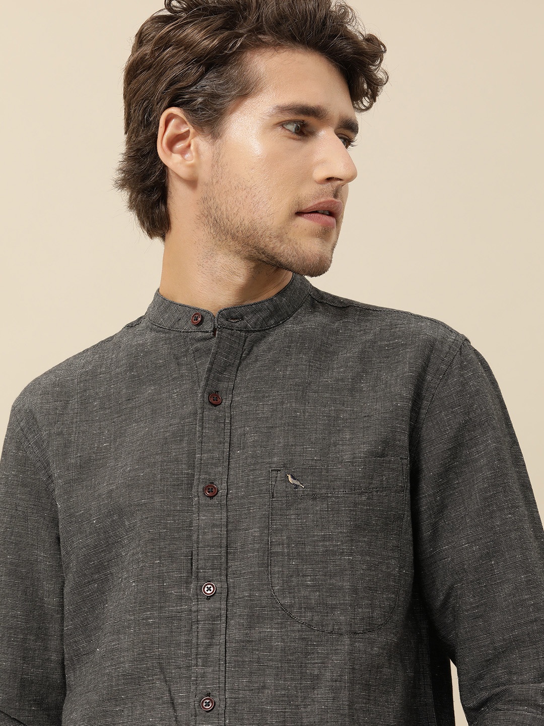 

Mr Bowerbird Men Charcoal Grey Tailored Fit Casual Shirt