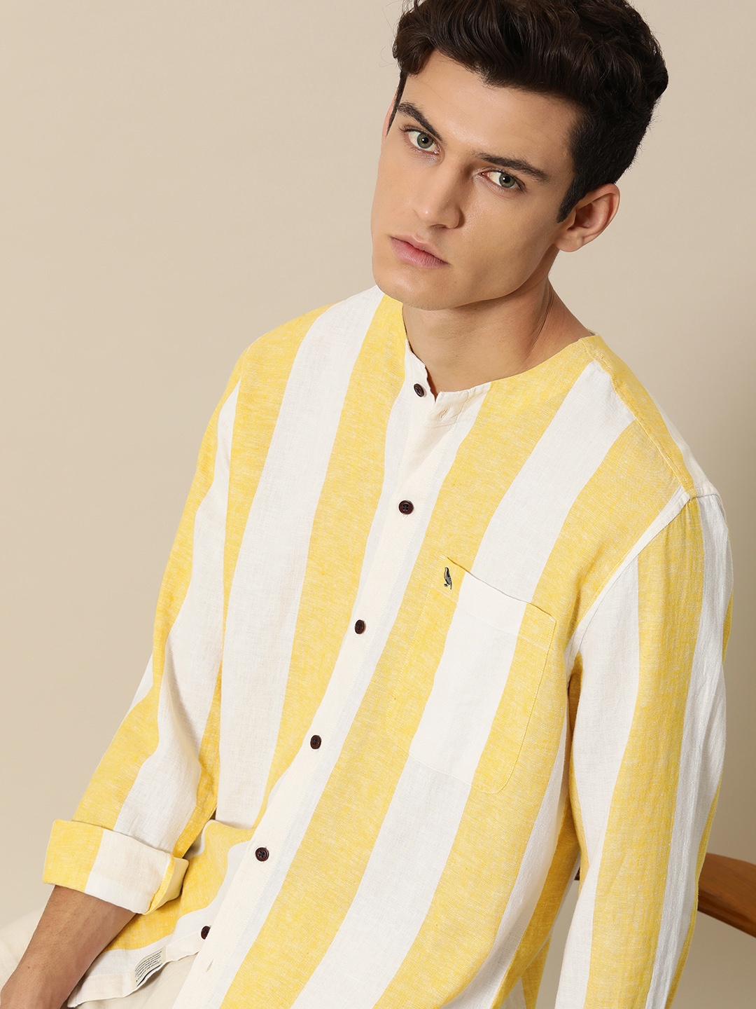 

Mr Bowerbird Men White Liberal Fit Striped Casual Shirt