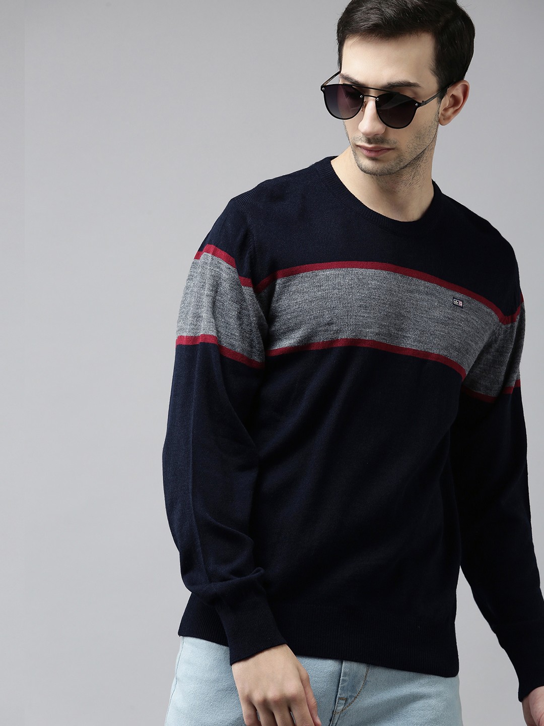 

Arrow Men Navy Blue Colourblocked Round-Neck Pullover Sweater