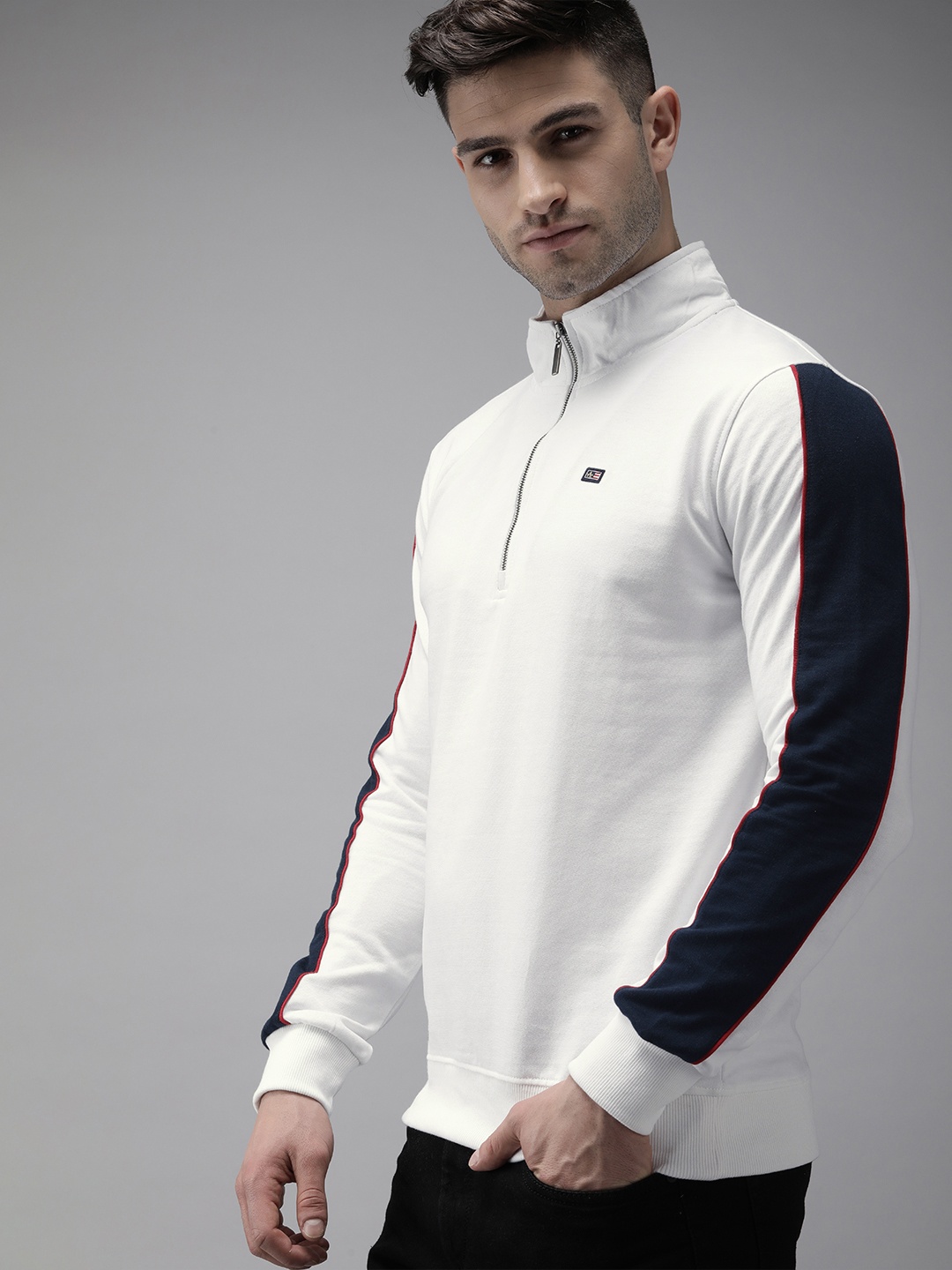 

Arrow Men White Colourblocked Sleeves Half Zipper Sweatshirt