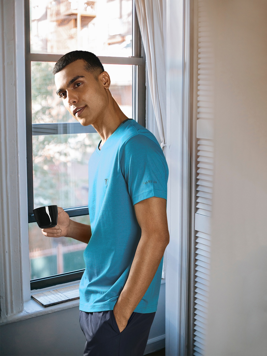 

Van Heusen Athleisure Cotton Smart Tech Easy Stain Release T-Shirt, Turquoise blue