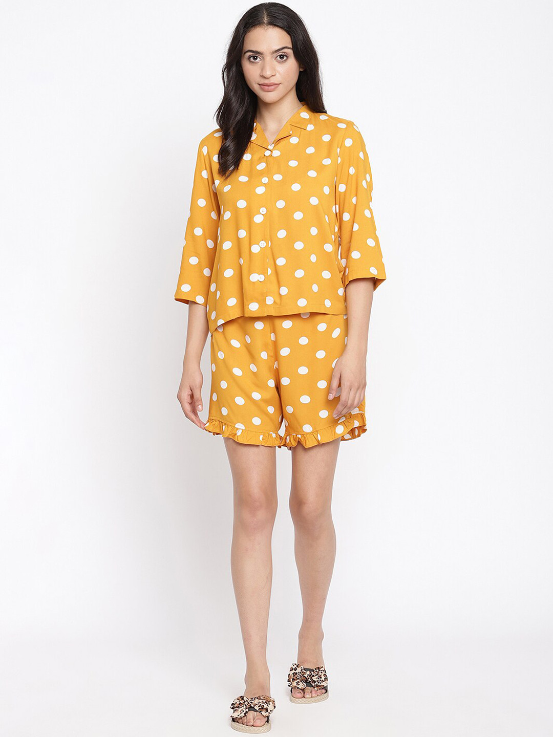 

COASTLAND Women Yellow & White Polka Dot Printed Night suit