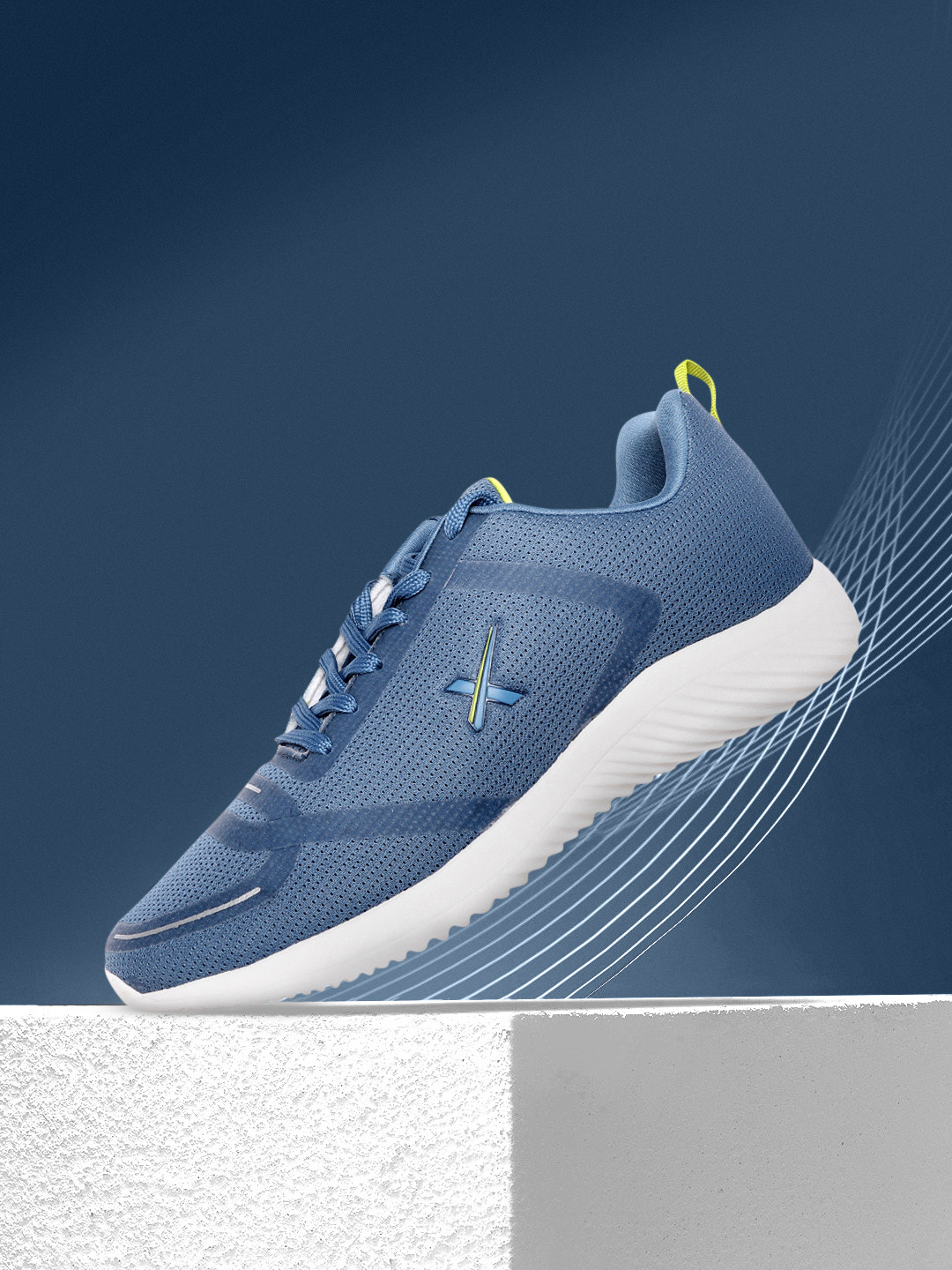 

HRX by Hrithik Roshan Women Blue Front Runner Shoes