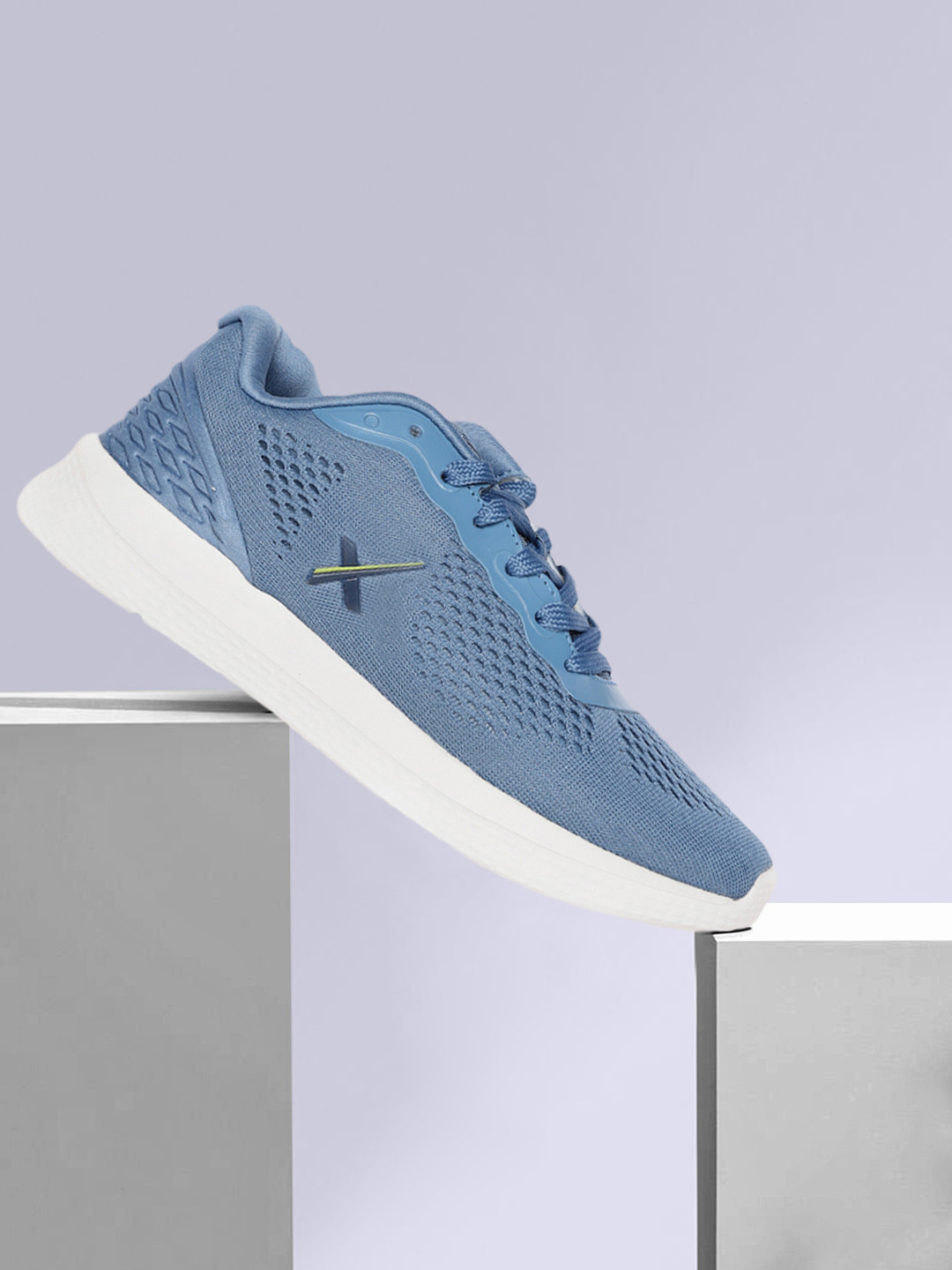 

HRX by Hrithik Roshan Women Blue Solid Front Runner Shoe