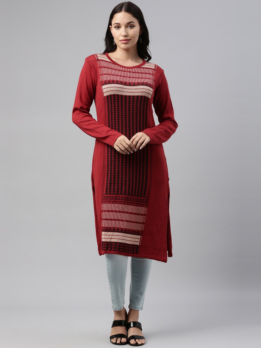 

Neerus Women Maroon Geometric Knitted Kurta