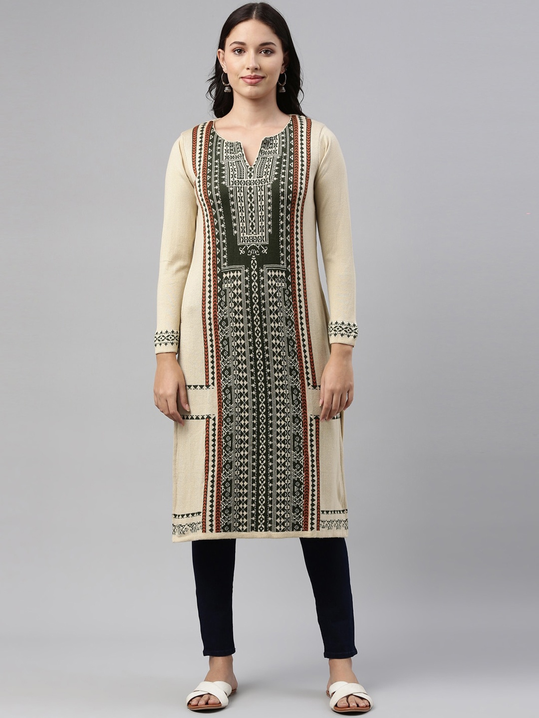 

Neerus Women Beige & Black Geometric Knitted Kurta