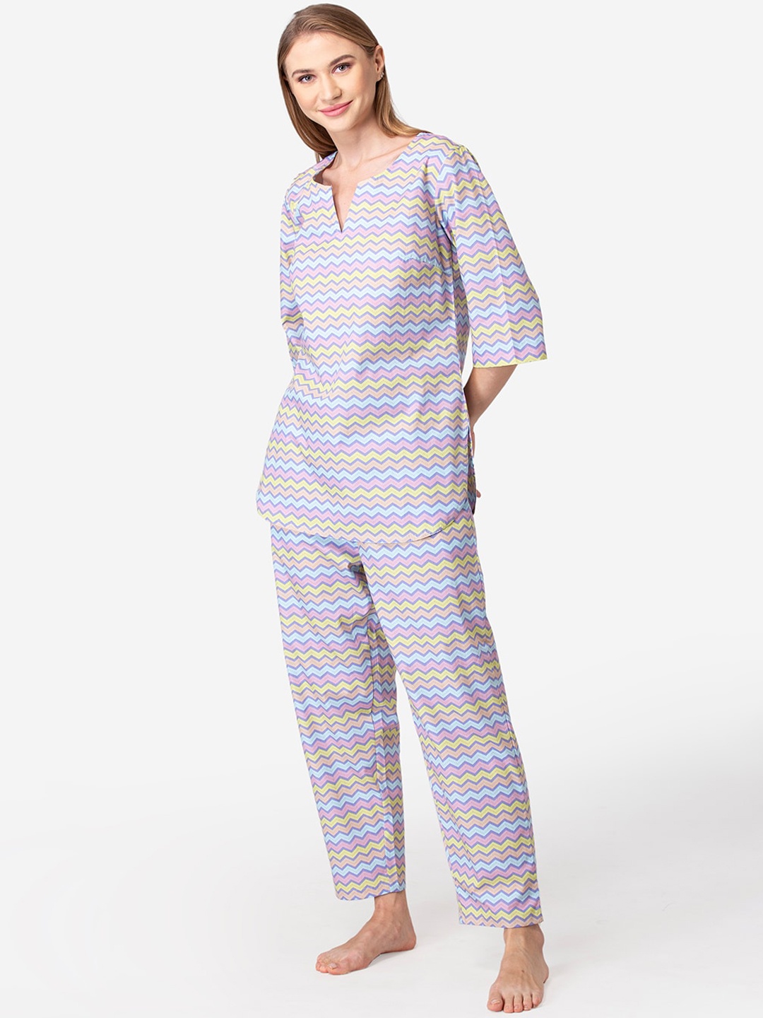 

Fluffalump Women Lavender & Blue Printed Night suit