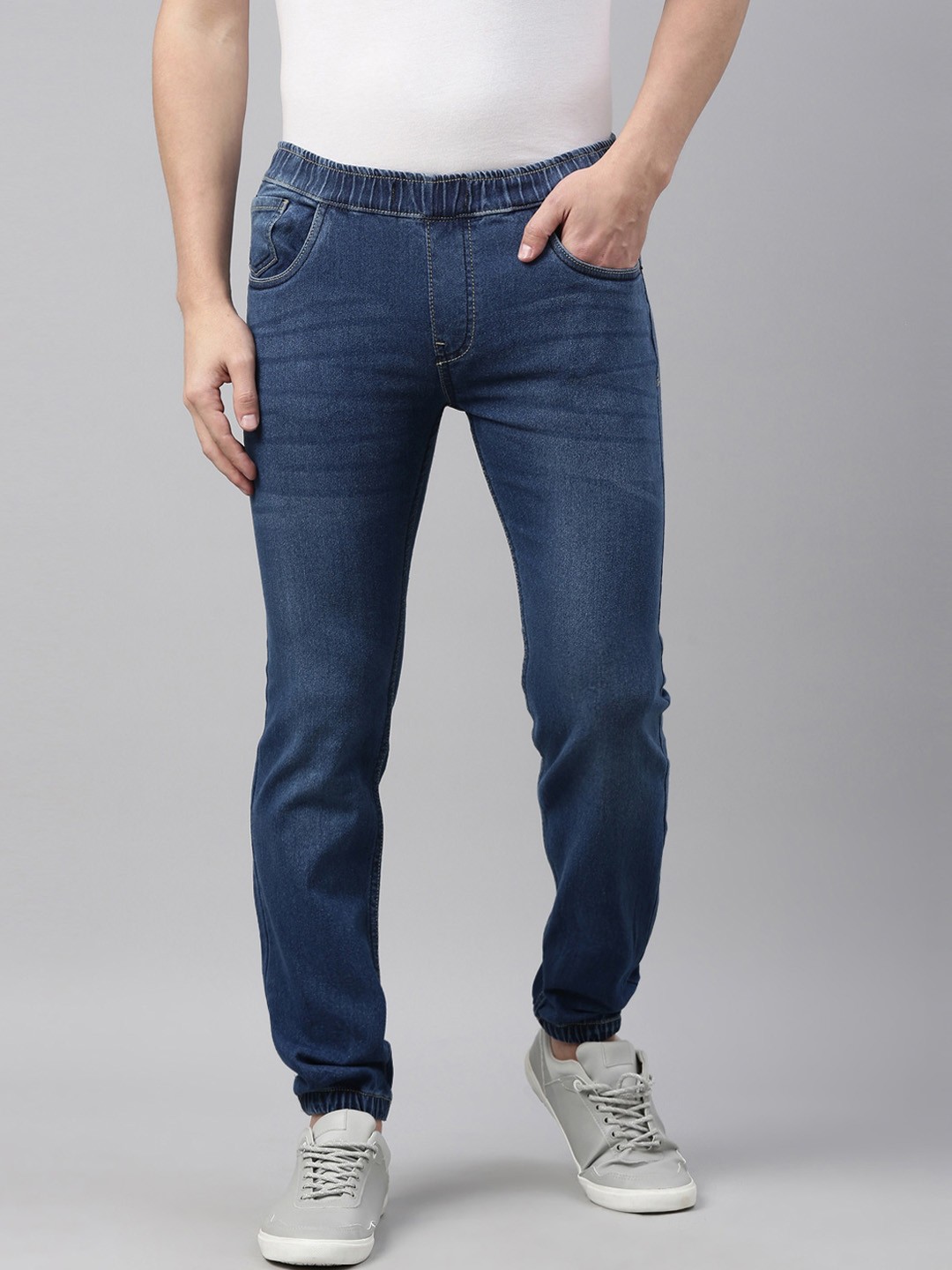 

Chennis Men Blue Slim Fit Light Fade Stretchable Jeans