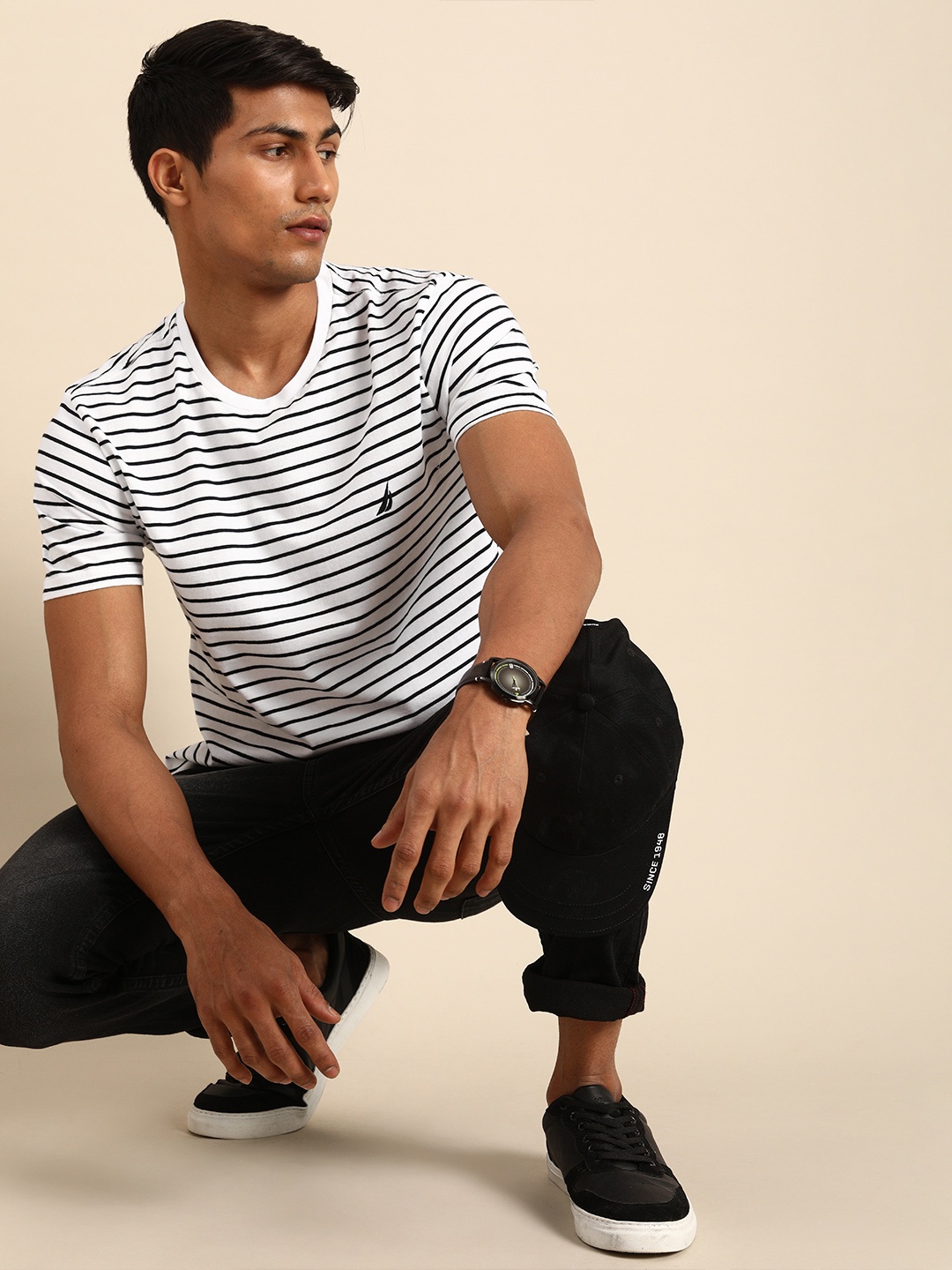 

Nautica Men White & Navy Blue Striped Pure Cotton T-shirt