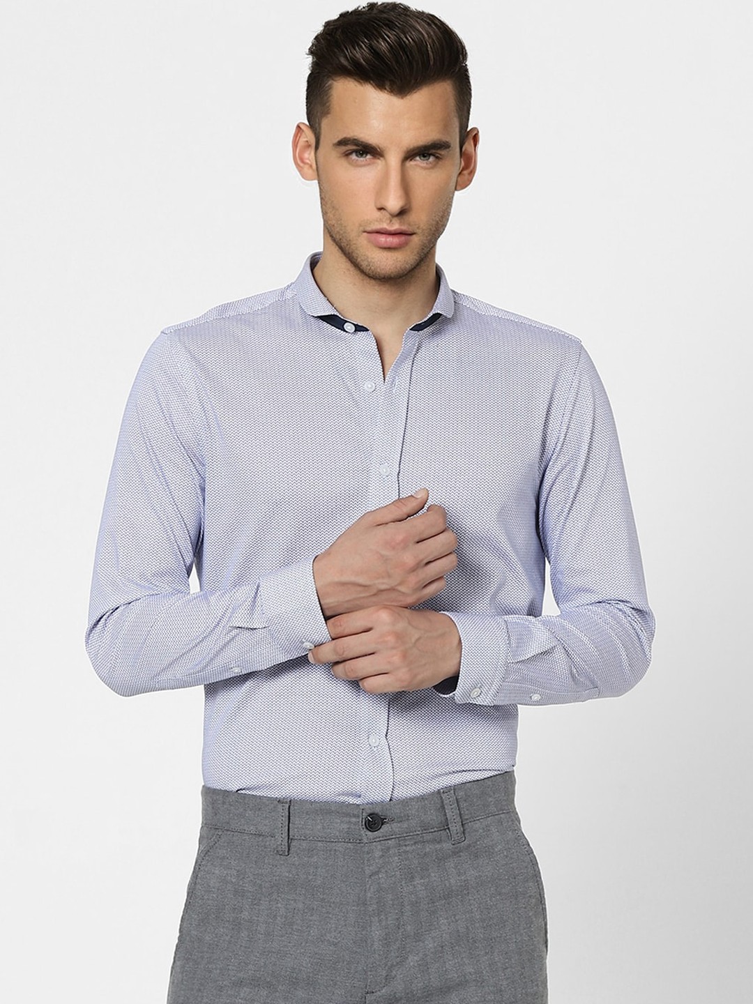 

Jack & Jones Men Blue Slim Fit Opaque Printed Casual Shirt