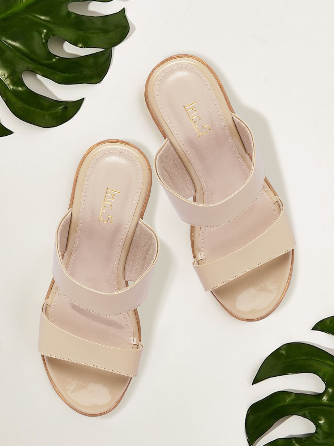 

Inc 5 Beige Solid Wedge Sandals