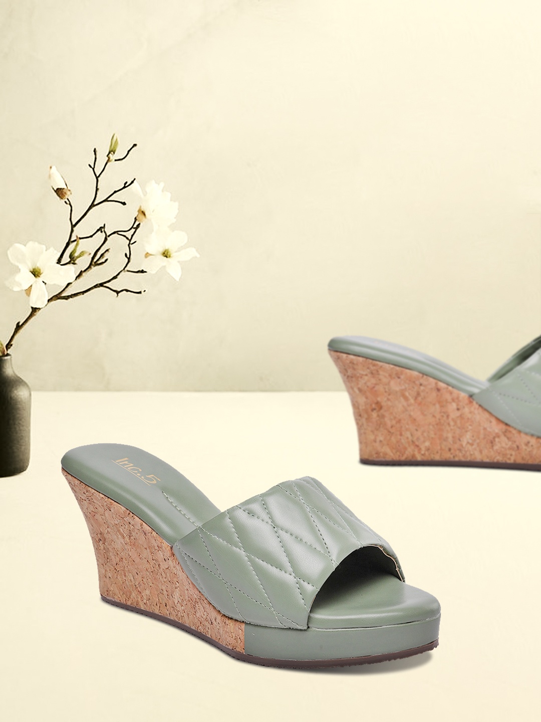 

Inc 5 Women Green Regular Textured Wedge Sandals