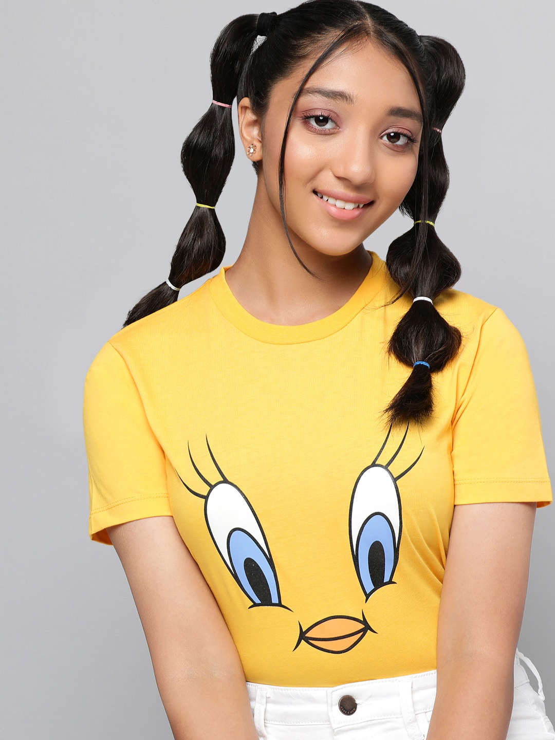 

Kook N Keech Looney Tunes Teens Girls Yellow Tweety Printed Cotton T-shirt