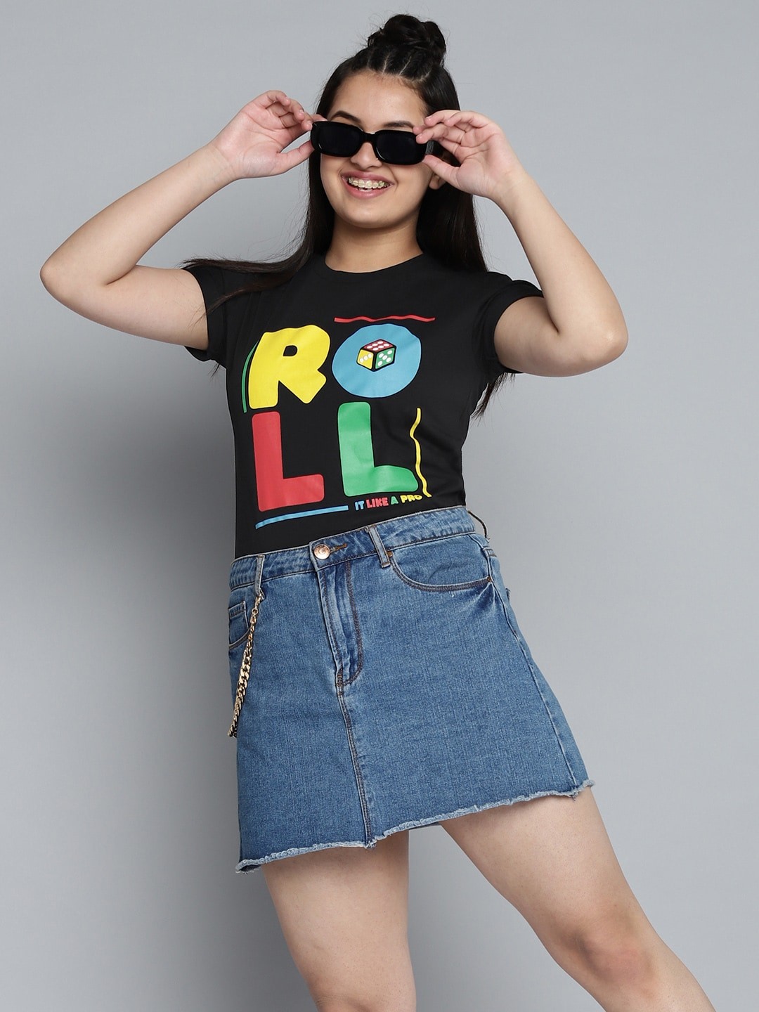 

Kook N Keech Teens Girls Black & Yellow Pure Cotton Typography Printed T-shirt